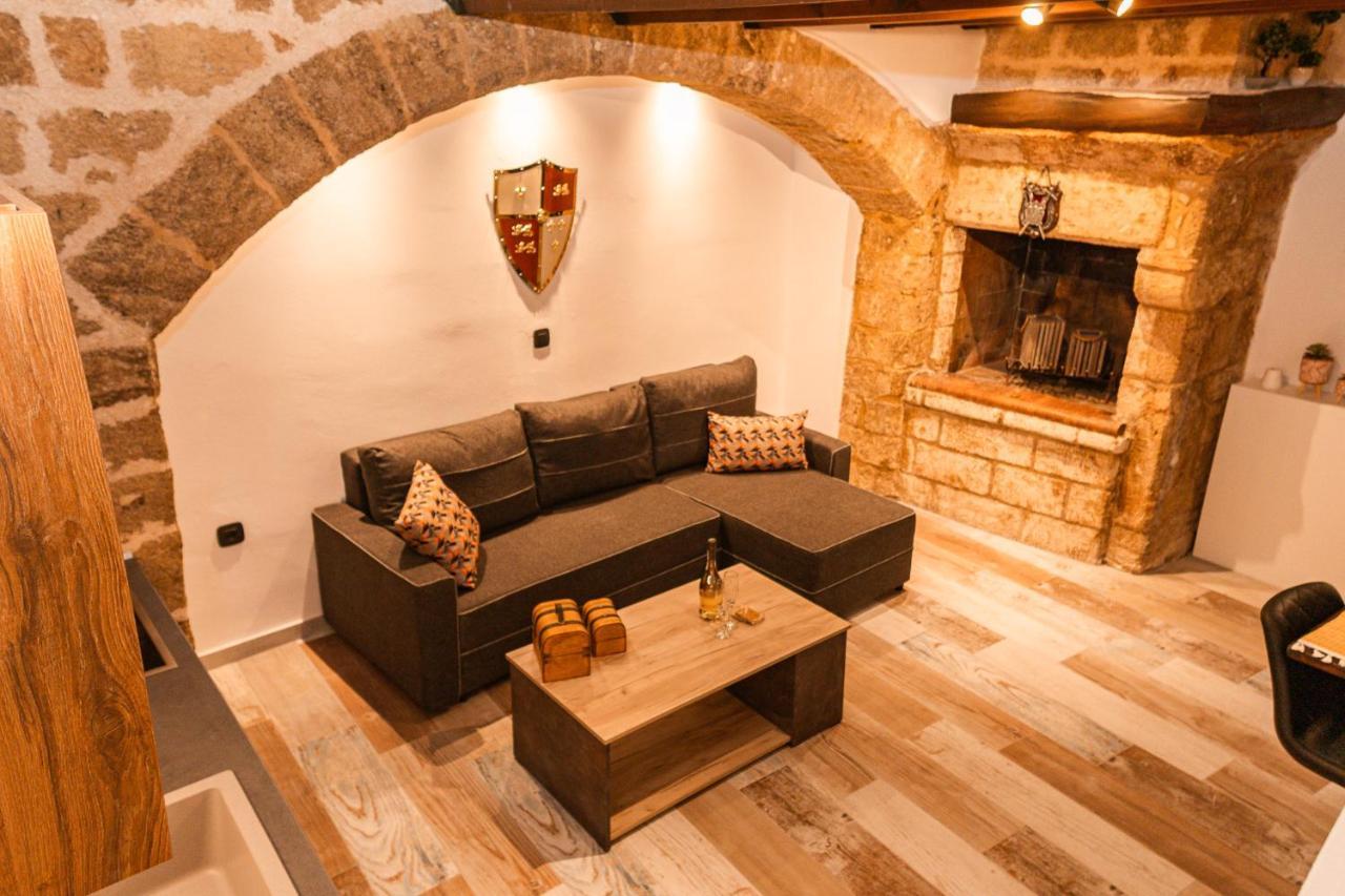 Inverno Medieval Apartment Rhodes City Extérieur photo