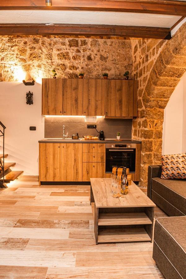 Inverno Medieval Apartment Rhodes City Extérieur photo