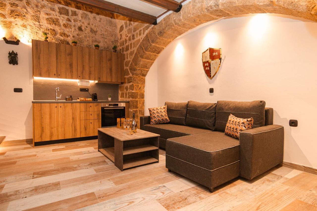 Inverno Medieval Apartment Rhodes City Extérieur photo